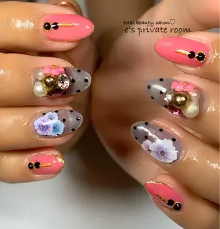 ネイル LAVISH 大和店 🤱子連れ大歓迎のネイルデザイン