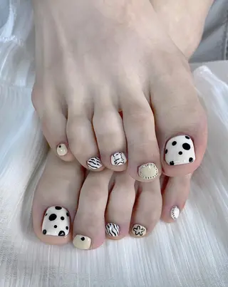 ネイル Demure Amy 銀座店のネイルデザイン