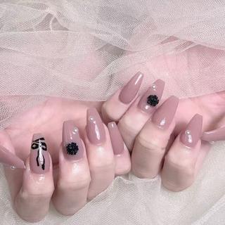 ネイル Queens テイのネイルデザイン