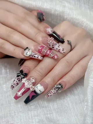 ネイル Lisa Nail Salonのネイルデザイン