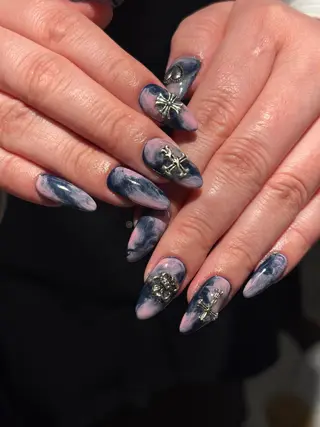 セミロング One ♡ YUKINEのネイルデザイン