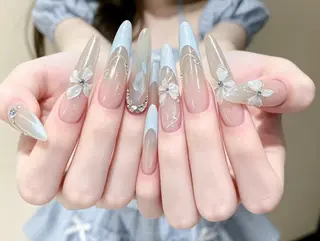 ネイル D-BEAUTY Nailsalonのネイルデザイン