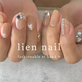 ミディアム Queen nailのネイルデザイン