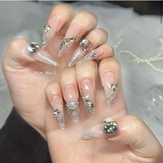 ネイル HIN NAILのネイルデザイン