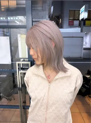 セミロング カラー ブリーチ　ハイトーン 特化🌈フジタハルキのヘアスタイル