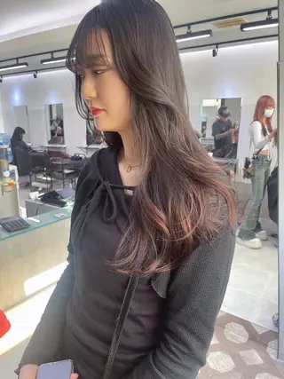 ロング AIRI layer cut hairのヘアスタイル