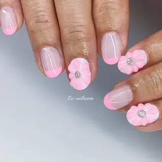ネイル lei🌼 nailroomのネイルデザイン