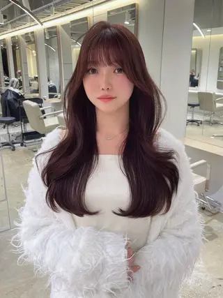 ロング レイヤーカット 新川栄一朗のヘアスタイル