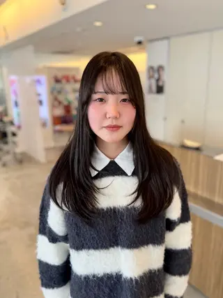 ロング 中西 リナのヘアスタイル