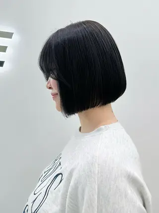 ショート カラー ヘアアレンジ 縮毛矯正🤍 ボブ/ HIKARIのヘアスタイル
