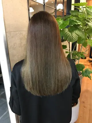 セミロング 開發 智也のヘアスタイル