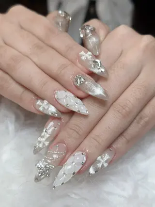ネイル Lisa Nail Salonのネイルデザイン