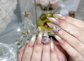 ネイル ✨Nailsalon Vi+✨のネイルデザイン