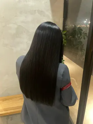 ロング カラー la fith hinaのヘアスタイル