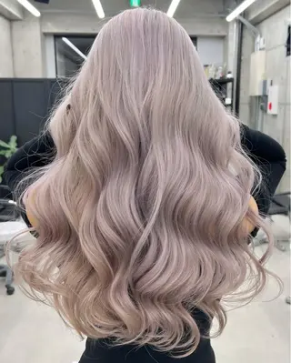 ロング 佐藤 まいらのヘアスタイル