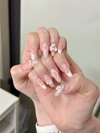 ネイル Eli Muse 新宿ネイルのネイルデザイン