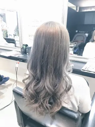 ロング カラー ハイトーン/ブリーチ ルミエール/新栄/栄のヘアスタイル