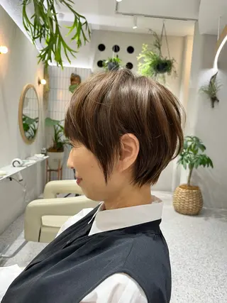 ショート 白髪ぼかしマイスター 🫧shuri🫧のヘアスタイル