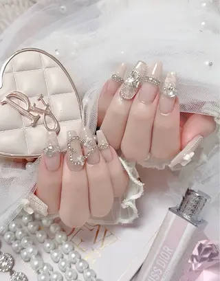 ロング E🌷nail 長さだし専門店のネイルデザイン