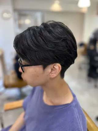 ショート パーマ メンズ 立川 芽依のヘアスタイル