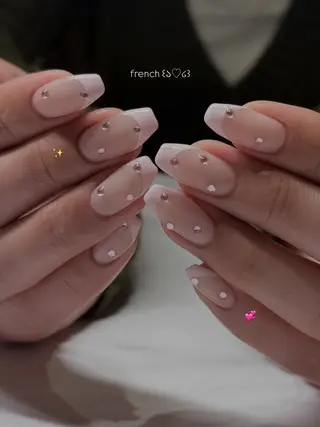 ネイル mikoto 🎀 艶々美フォルムのネイルデザイン