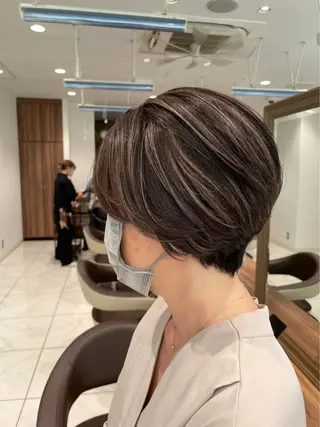 ショート 🦋盛れるレイヤー/ ベージュ/Ryugaのヘアスタイル