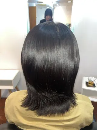 ミディアム パーマ 吉田 理那のヘアスタイル