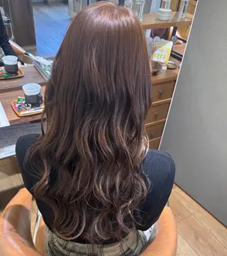 ロング カラー Aruku  砂川 ももこのヘアスタイル