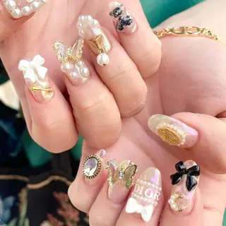 ネイル 新井 ひなののネイルデザイン