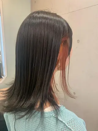 ミディアム おせ ちさとのヘアスタイル