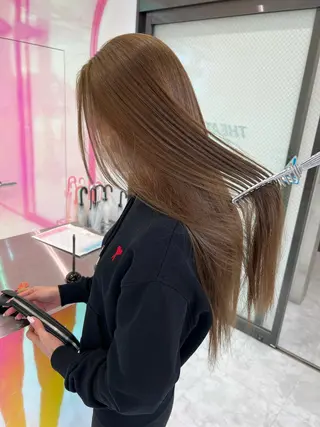 セミロング カラー パーマ ヘアアレンジ メンズ キッズ ネイル マツエク・マツパ アイブロウ KANAMI 🌏のヘアスタイル