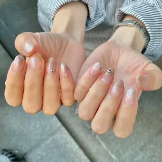 ネイル 長谷川 奈緒美のネイルデザイン