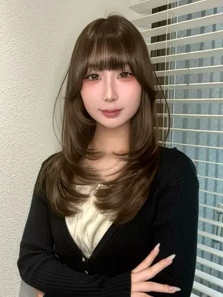 セミロング 透明感カラー/ ベージュ/設樂彩乃のヘアスタイル