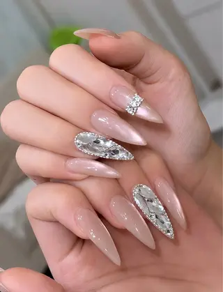 ネイル Julie NailSalonのネイルデザイン