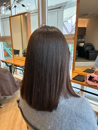 セミロング ケアストレート ハナシロミサキのヘアスタイル