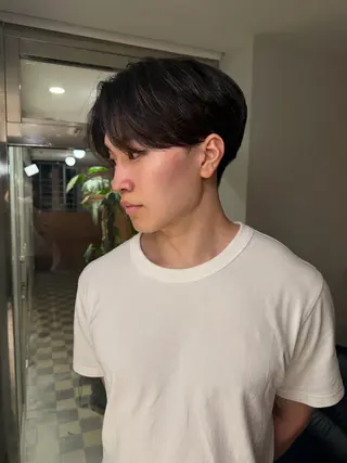 ショート パーマ メンズ センターパート特化 井上健太のヘアスタイル