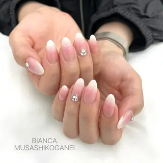 ネイル Bianca🫧 SHIMIZU🩰のネイルデザイン