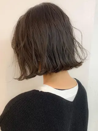 ショート カラー 透明感カラー 大人グレージュ有村のヘアスタイル