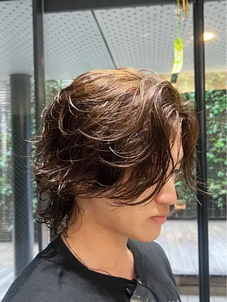 ミディアム パーマ メンズ 🇺🇸サーフカール 🇺🇸ケンシロウのヘアスタイル
