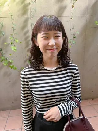 ミディアム パーマ 大橋 芽衣のヘアスタイル