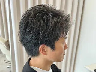 ショート センターパート 韓国ヘア・綾也のヘアスタイル