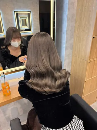 ロング カラー パーマ ヘアアレンジ 透明感ブリーチカラー 🌈TOMOHIROのヘアスタイル