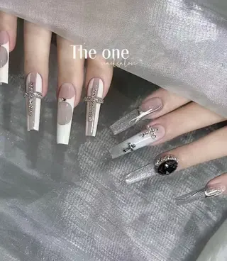 ネイル Theone栄店 伊藤のネイルデザイン
