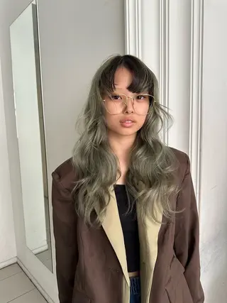 ロング カラー 美髪・シールエクステ ホソタニリョウコのヘアスタイル
