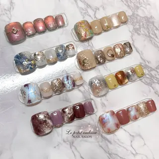 ネイル 𝑝𝑒𝑡𝑖𝑡 𝐾𝑎𝑛𝑛𝑎のネイルデザイン