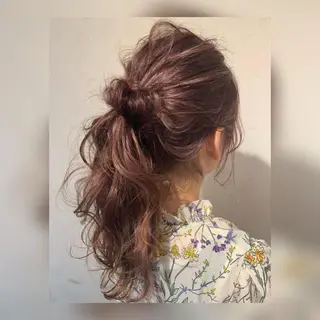 ヘアアレンジ 🩵盛れる顔周り/ 艶カラーemi🩵のヘアスタイル