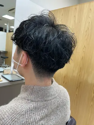 ショート パーマ メンズ くるくるパーマ aikoのヘアスタイル
