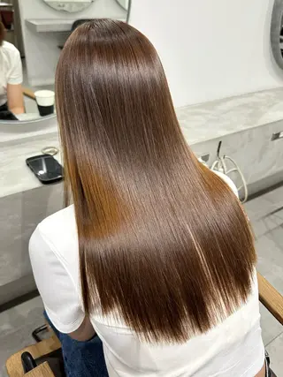 ロング カラー シガ ミクトのヘアスタイル