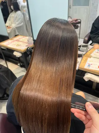 セミロング ✨髪質改善カラー✨ ななみのヘアスタイル