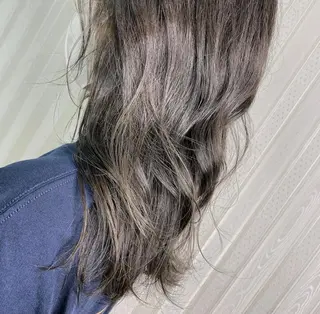 ロング カラー 【育休中】EARTH 荒井店HARUNAのヘアスタイル